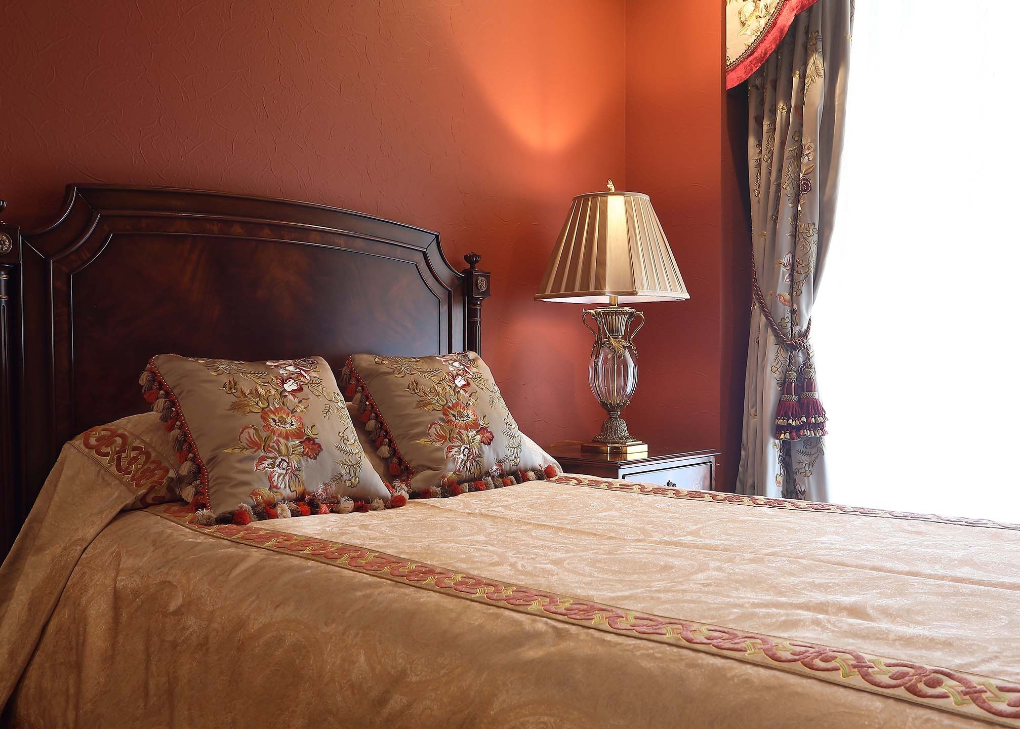 寝室　間接照明