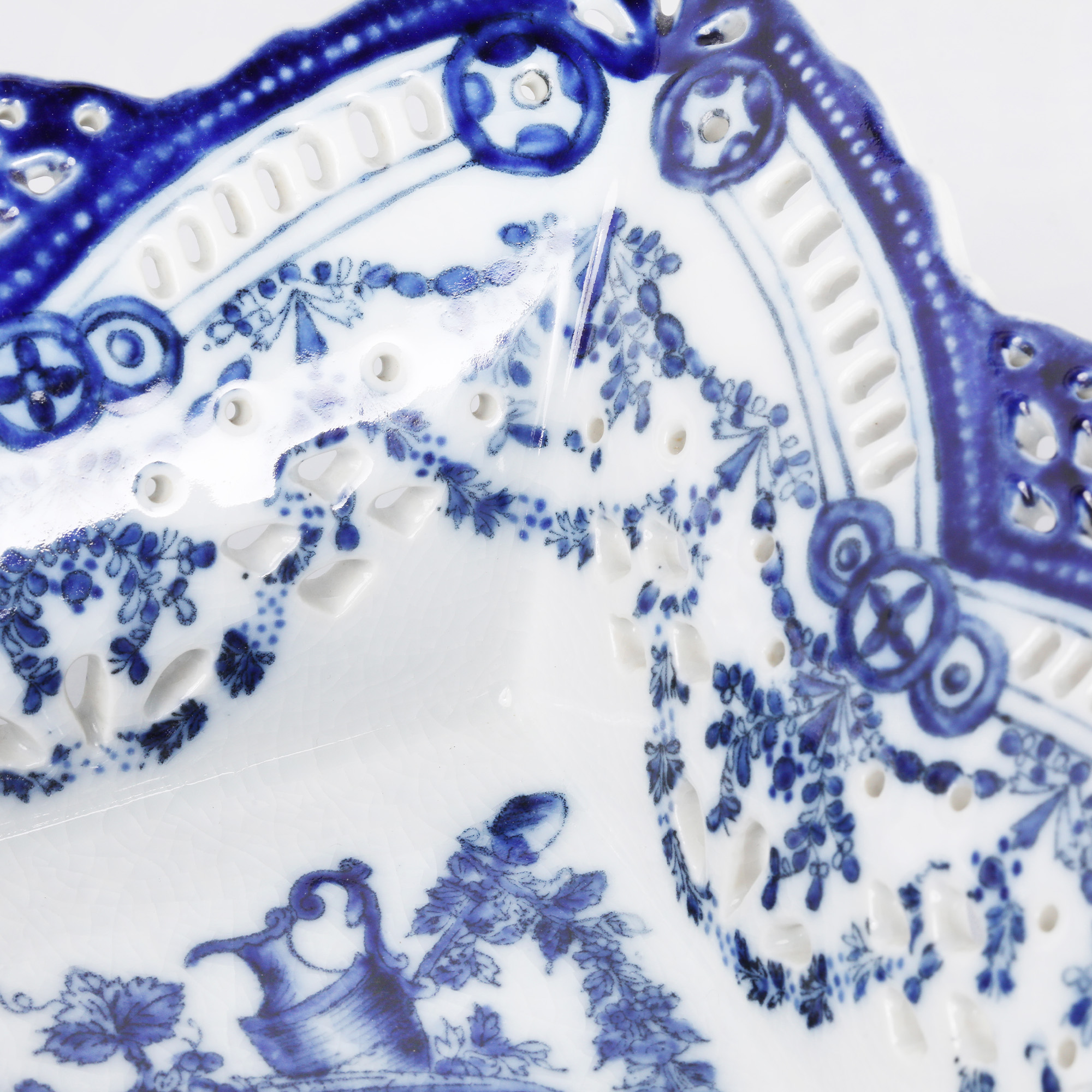 ポーセリン 青花磁器（ブルー＆ホワイト）の色