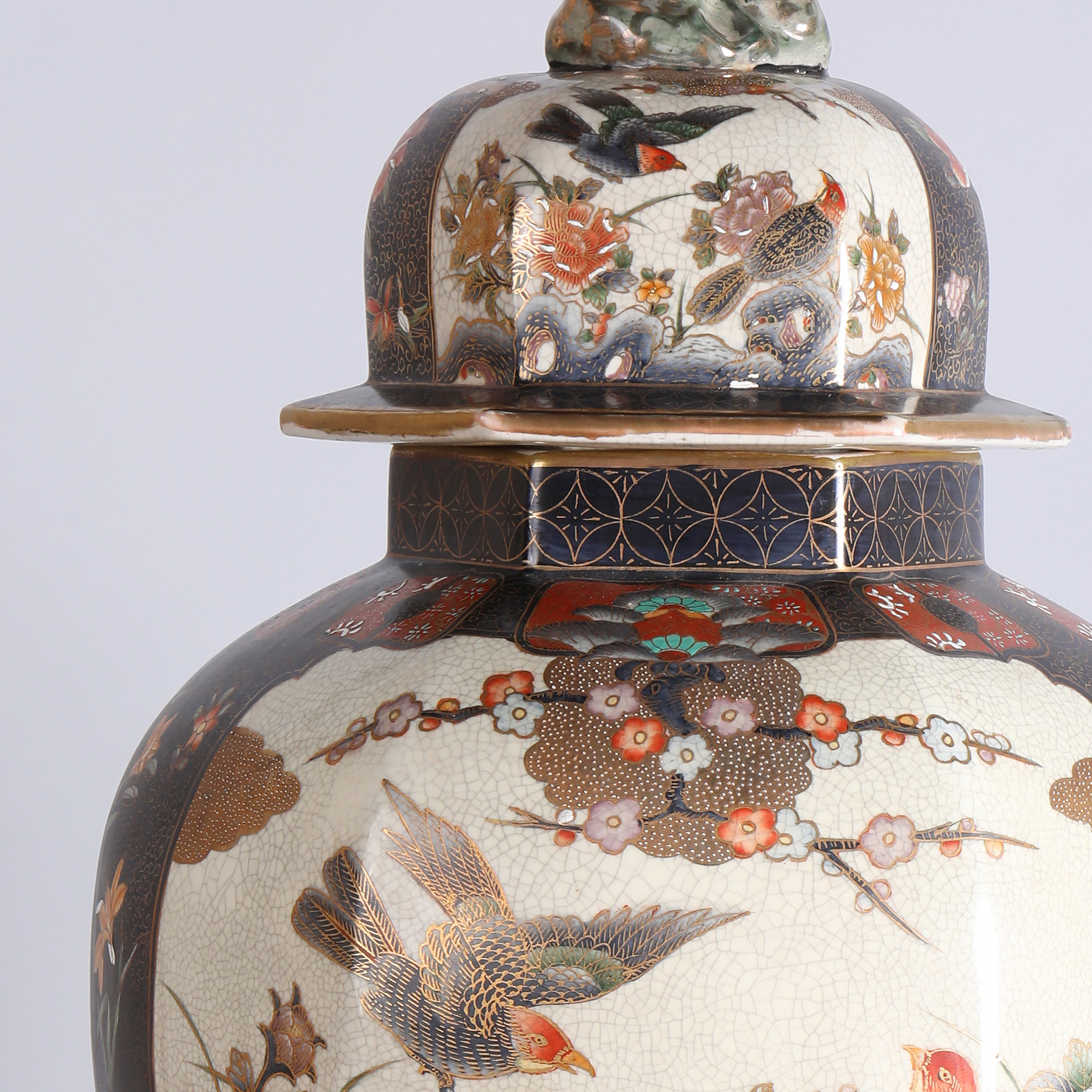 ポーセリン 盛り上げ技法の絵付け